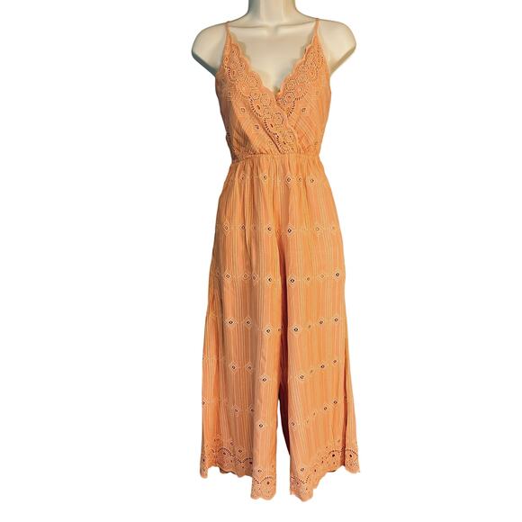 L*Space Ciara Boho Jumpsuit Peach Eyelet Sleeveless Lace Up Back V-Neck Small - Picture 4 of 8